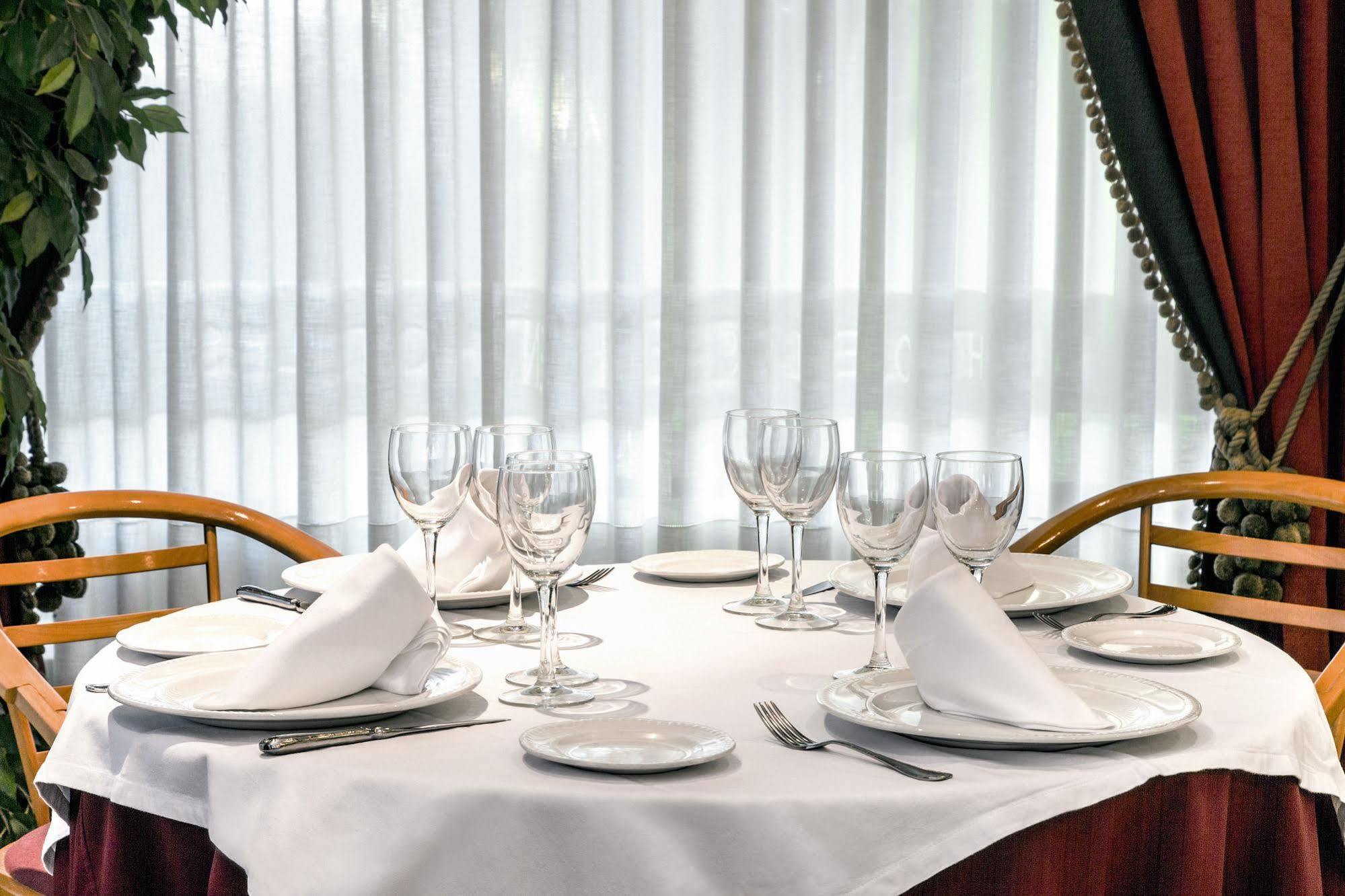 Zenit Logrono Hotel Luaran gambar